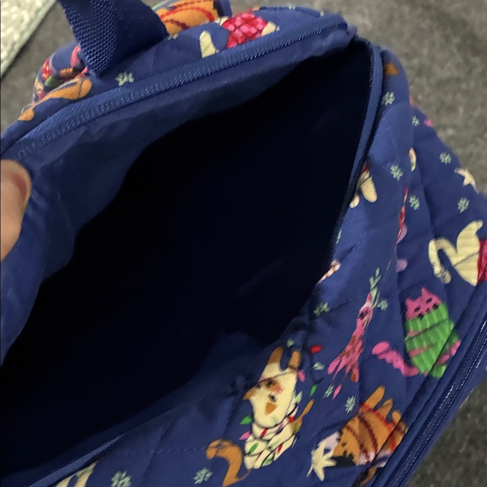Vera Bradley CATNIP CHRISTMAS Backpack NWT - Picture 4 of 8